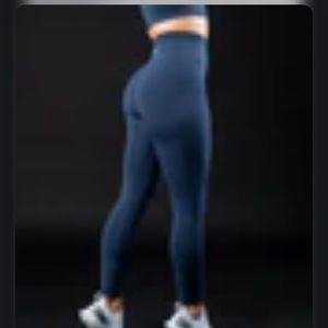 Alphalete Oceania amplify leggings